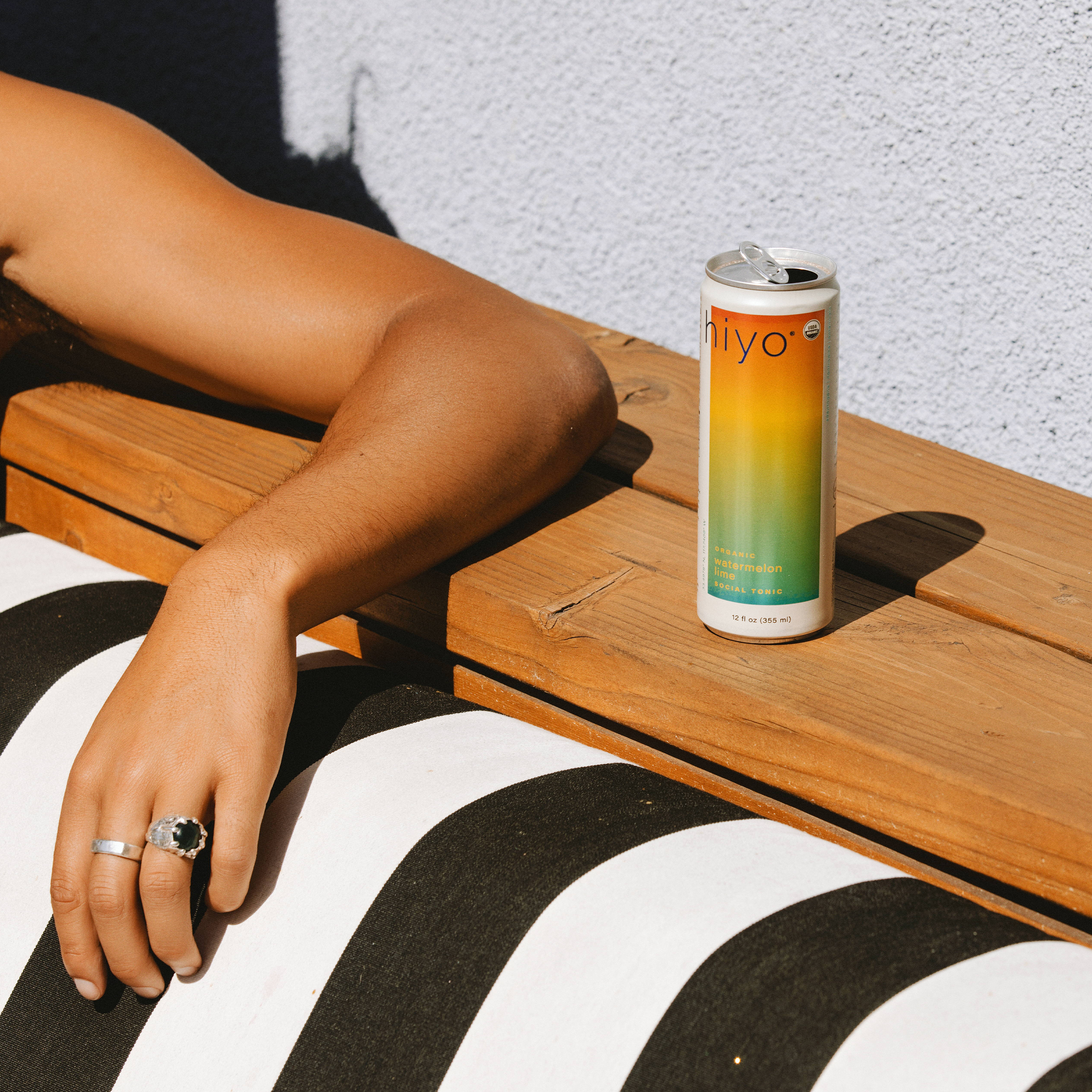 hiyo watermelon lime single can out by the pool
